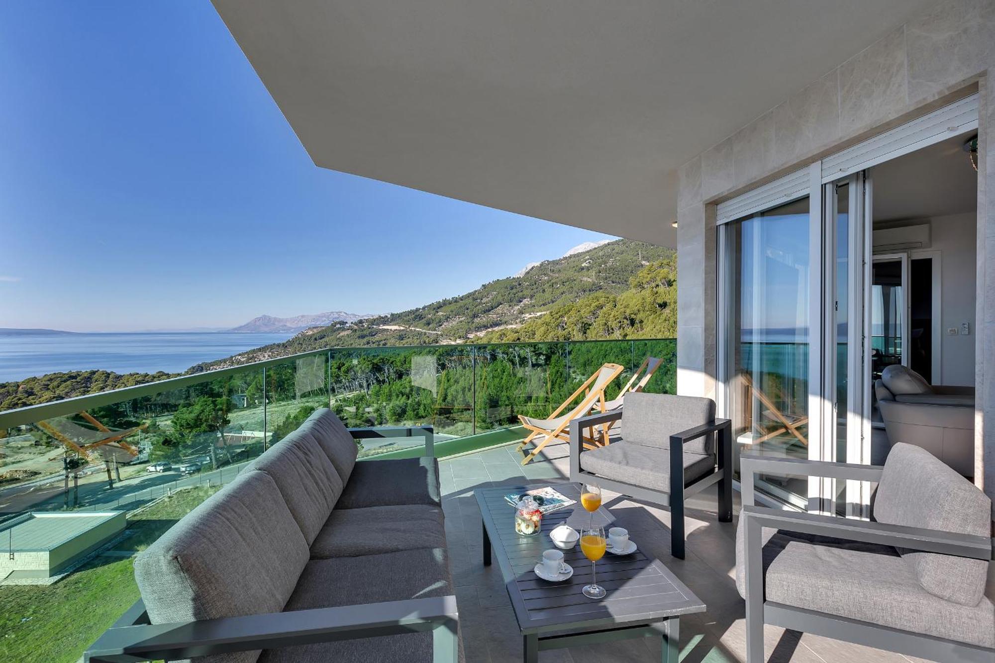 Exclusive Penthouse Big Blue With Private Jacuzzi Appartement Makarska Buitenkant foto