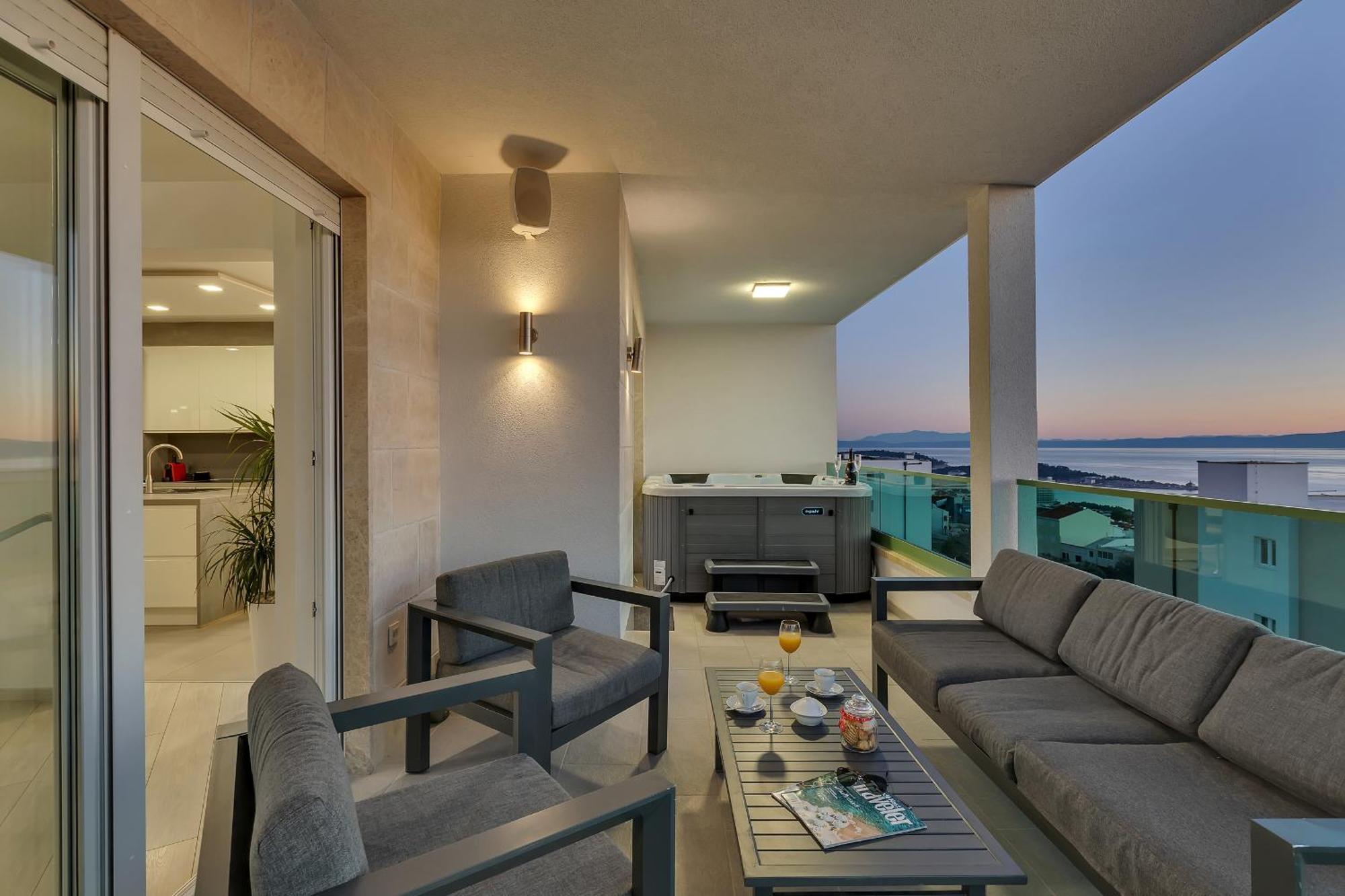 Exclusive Penthouse Big Blue With Private Jacuzzi Appartement Makarska Buitenkant foto