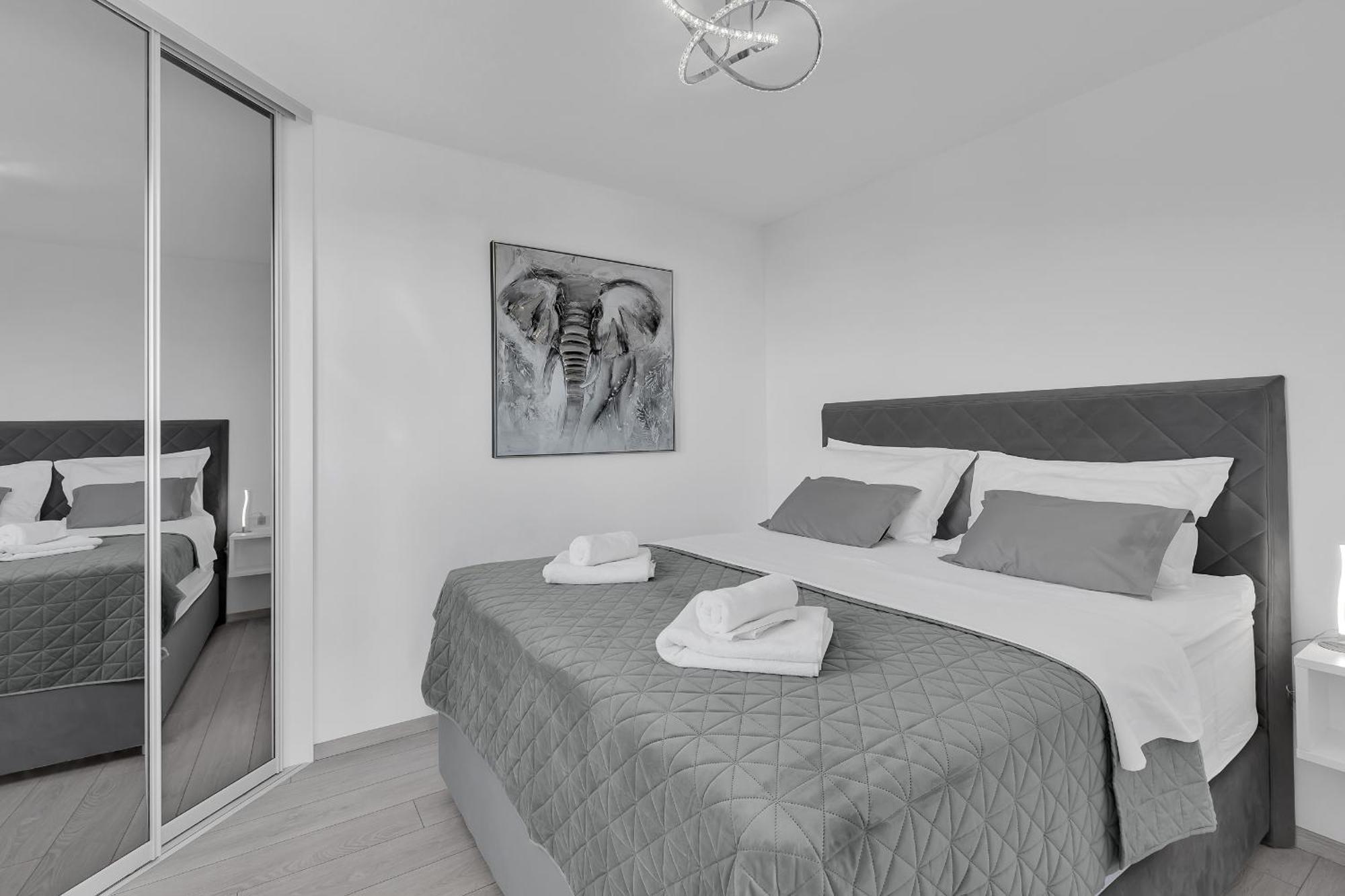 Exclusive Penthouse Big Blue With Private Jacuzzi Appartement Makarska Buitenkant foto